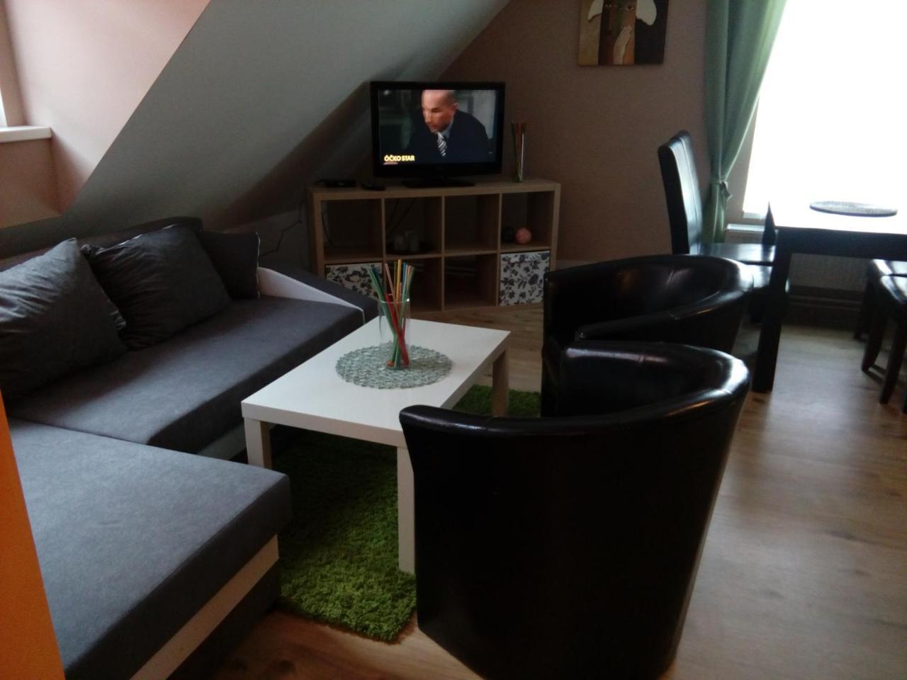 Hostinske Pokoje U Kulinare Domažlice Exteriör bild